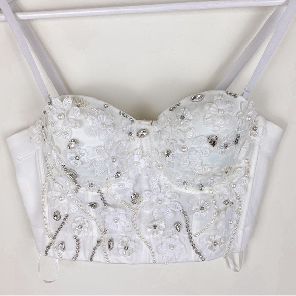 Bustier Jewel and Pearl Lace Top - Picture 2 of 5